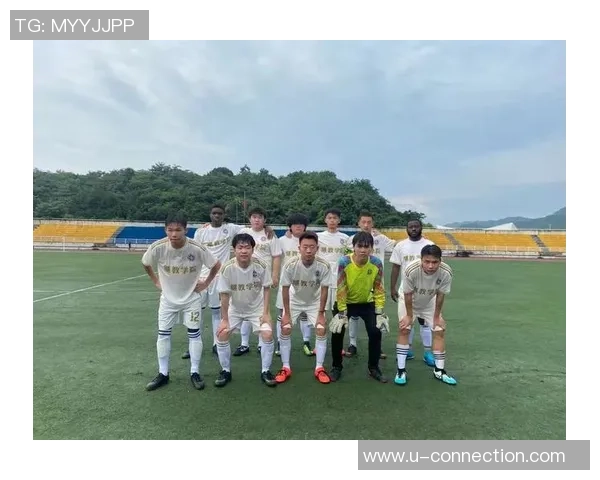 杭州足球队荣登足球配合排行榜第九名展现团队实力与默契 杭州足球队荣登足球配合排行榜第九名展现团队实力与默契